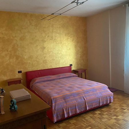 Appartement La Casa Di Marta à Valeggio sul Mincio Extérieur photo