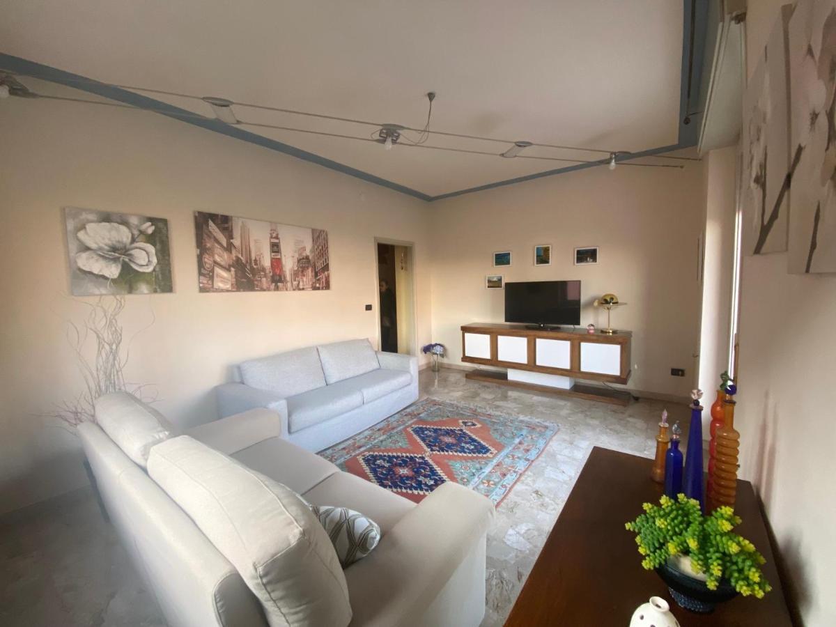 Appartement La Casa Di Marta à Valeggio sul Mincio Extérieur photo